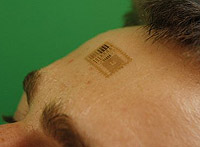 Експерти от Университета на Илинойс са създали интелигентна кожа съчетаваща