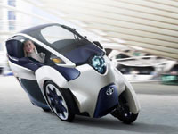 Компанията Toyota представи ново транспортно средство, наречено I-ROAD. Двуместният триколесен