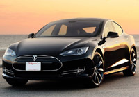 Изпълнителният директор на Tesla Елон Мак представи на официална церемония