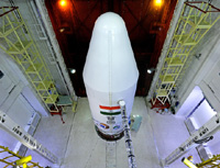 Индийската космическа изследвателска организация ISRO провежда заключителна подготовката преди изстрелване