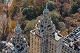 Деми Мур най-после успя да продаде луксозния си панорамен пентхаус до "Сентръл парк"