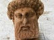 Мраморна глава на древна статуя изплува от ... канализацията в Атина
