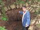 Археологът доц. д-р Мирко Робов показва тайния вход